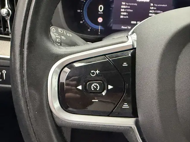 Volvo XC60 view 15