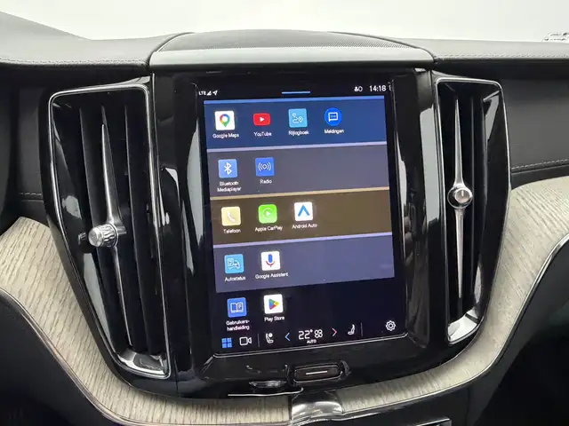 Volvo XC60 view 21