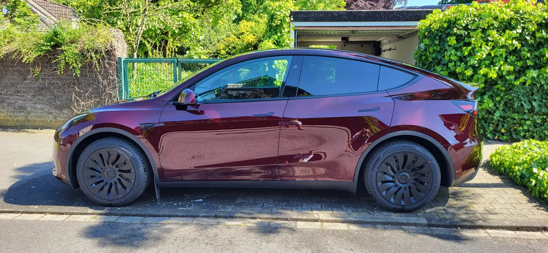 Tesla Model Y RWD - 2