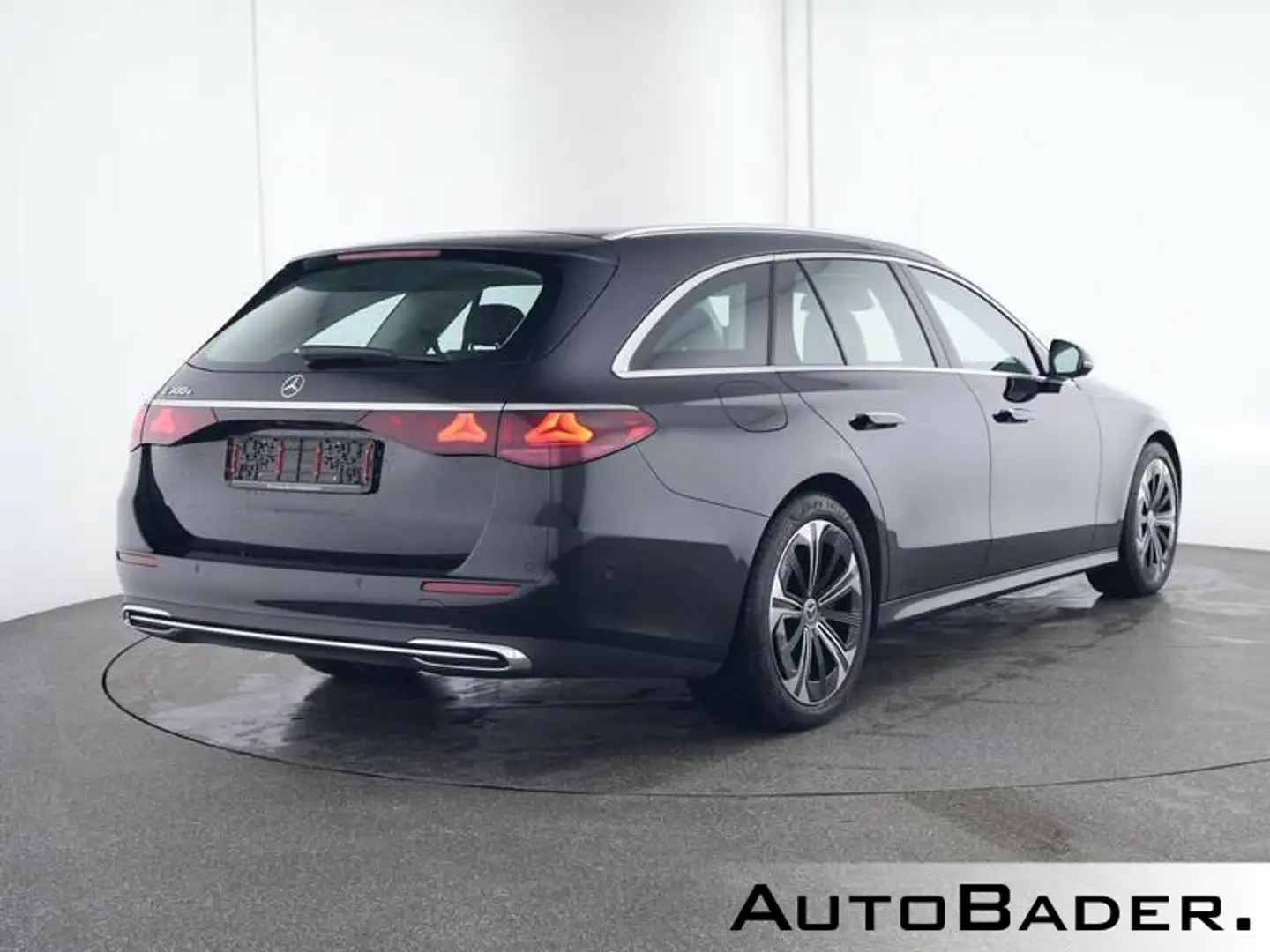 Mercedes-Benz E 300 E 300 e T AVANTGARDE Advanced DISTR AHK RFK KGO Schwarz - 2