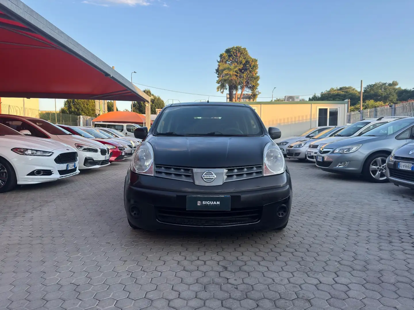 Nissan Note ADATTA A NEOPATENTATI 1.4 16V Acenta Nero - 2
