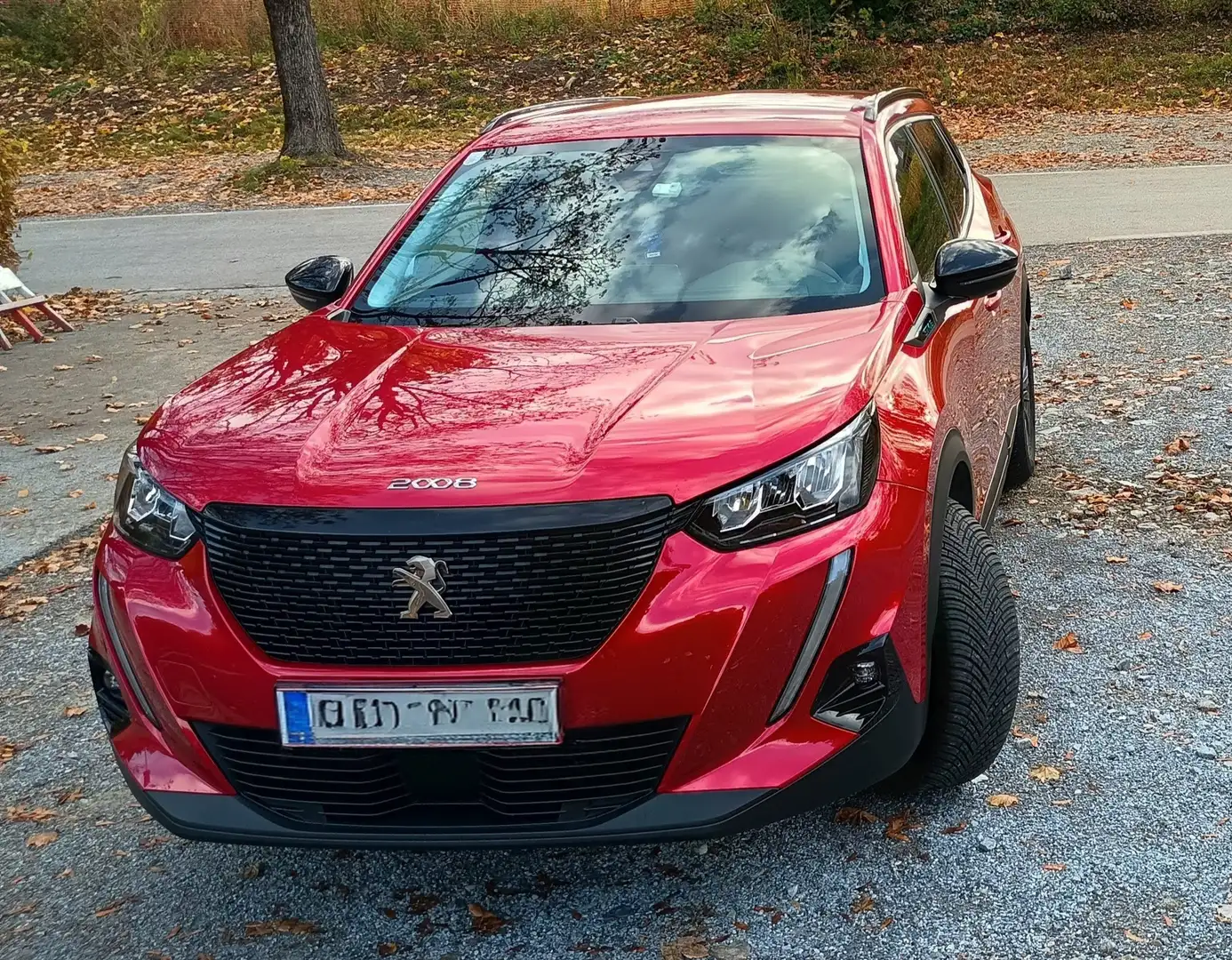 Peugeot 2008 PureTech 130 S&S Style EAT8 SUV Rot - 1