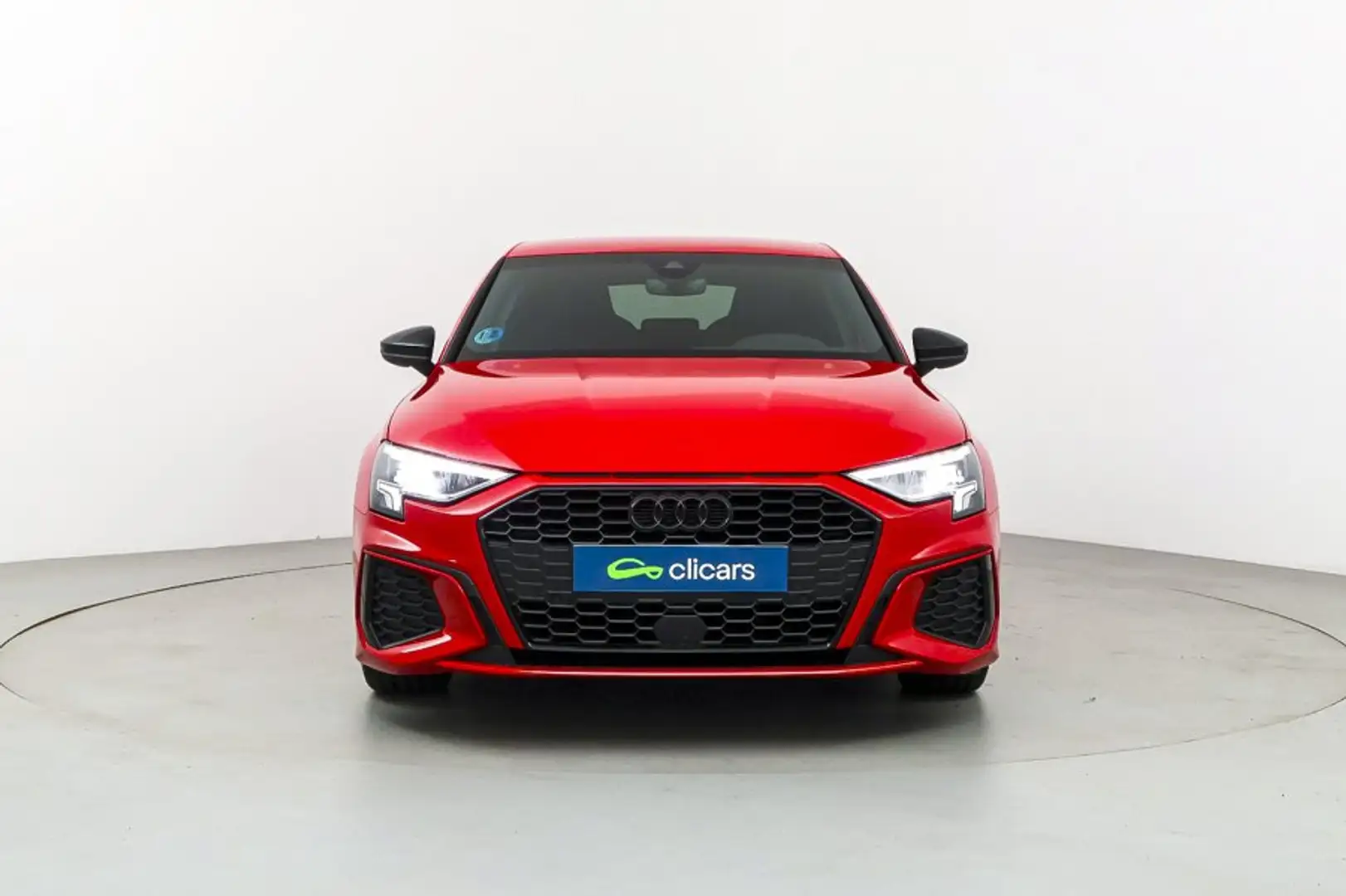 Audi A3 Sportback 35 TFSI Black line S tronic Rojo - 2