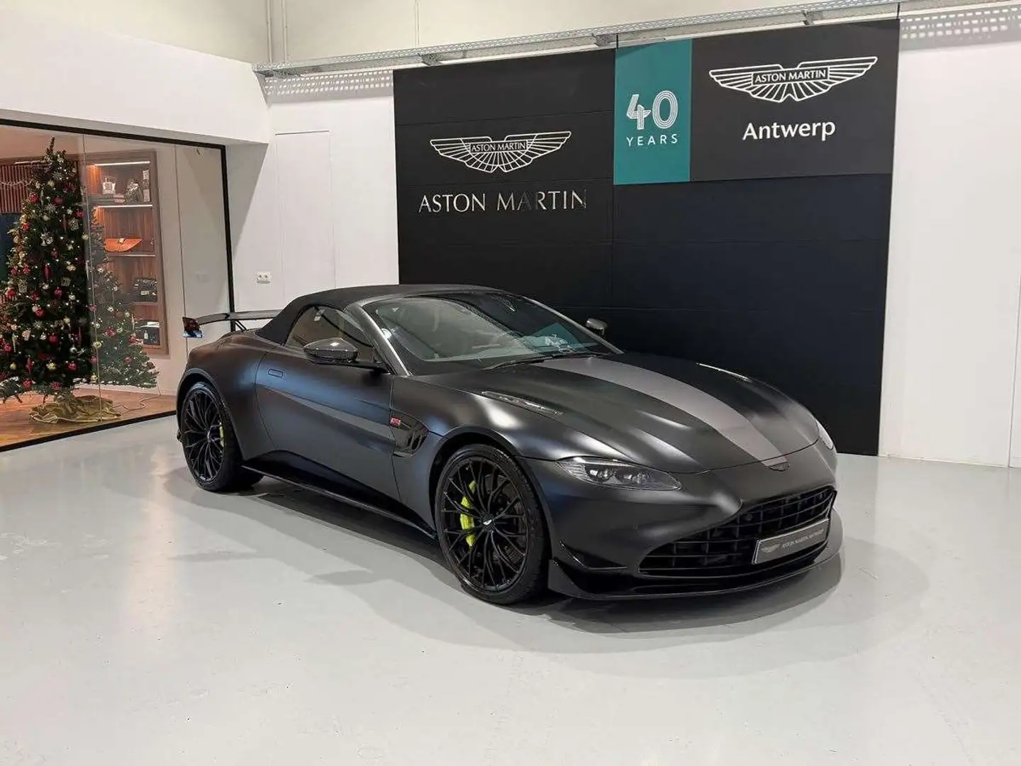Aston Martin Vantage F1 Edition Roadster Noir - 2