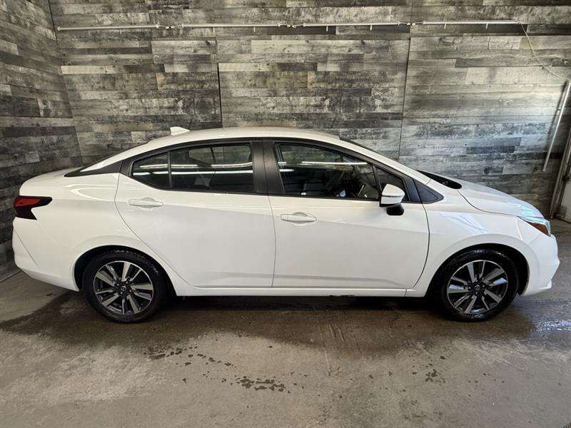 2021 Nissan Versa SV  ** APPROUVÉ À 99.9% ** — снимка 1