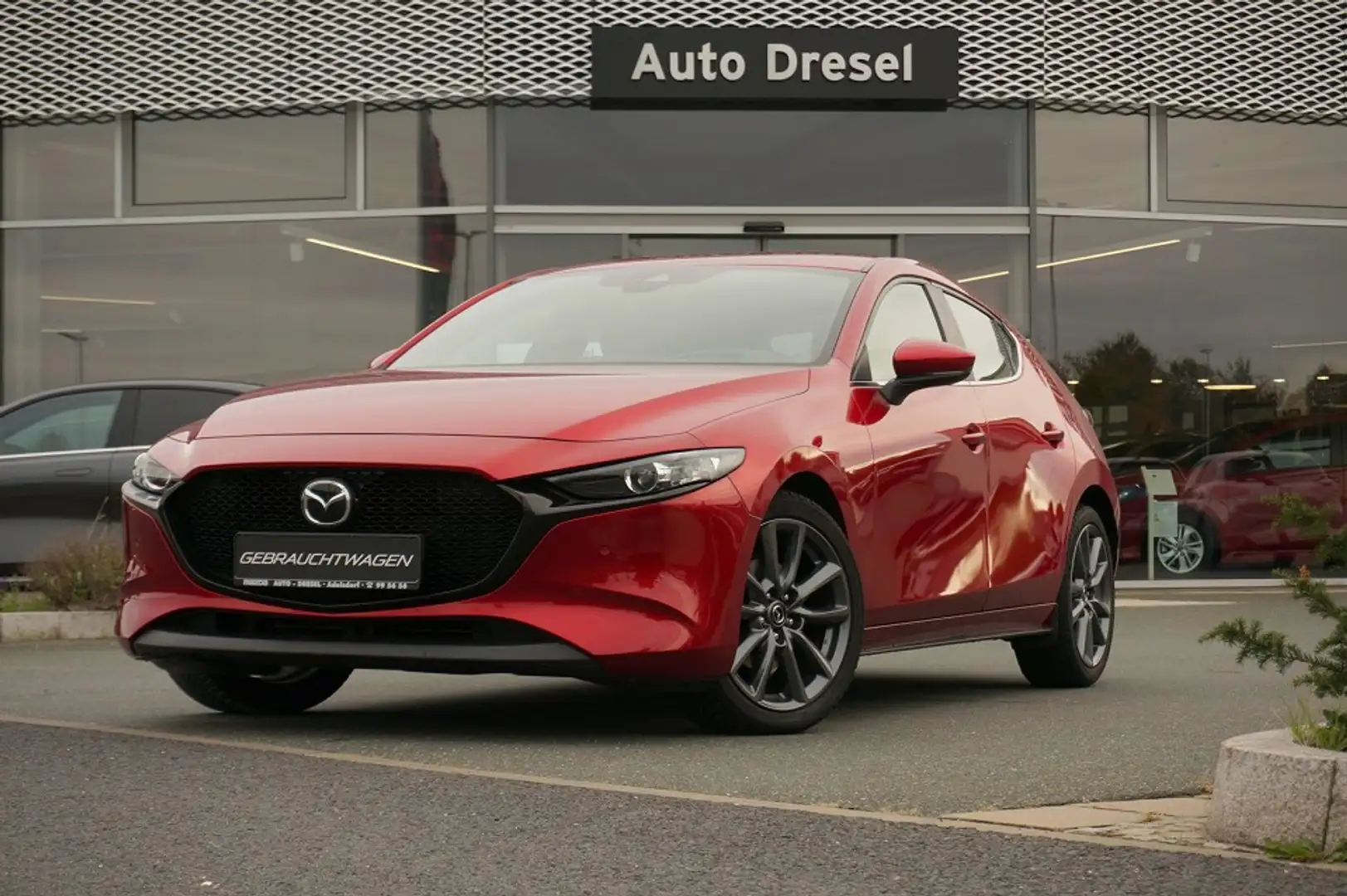 Mazda 3 5-Türer Selection | Skyactiv-G 122 Automatik | All Rouge - 2