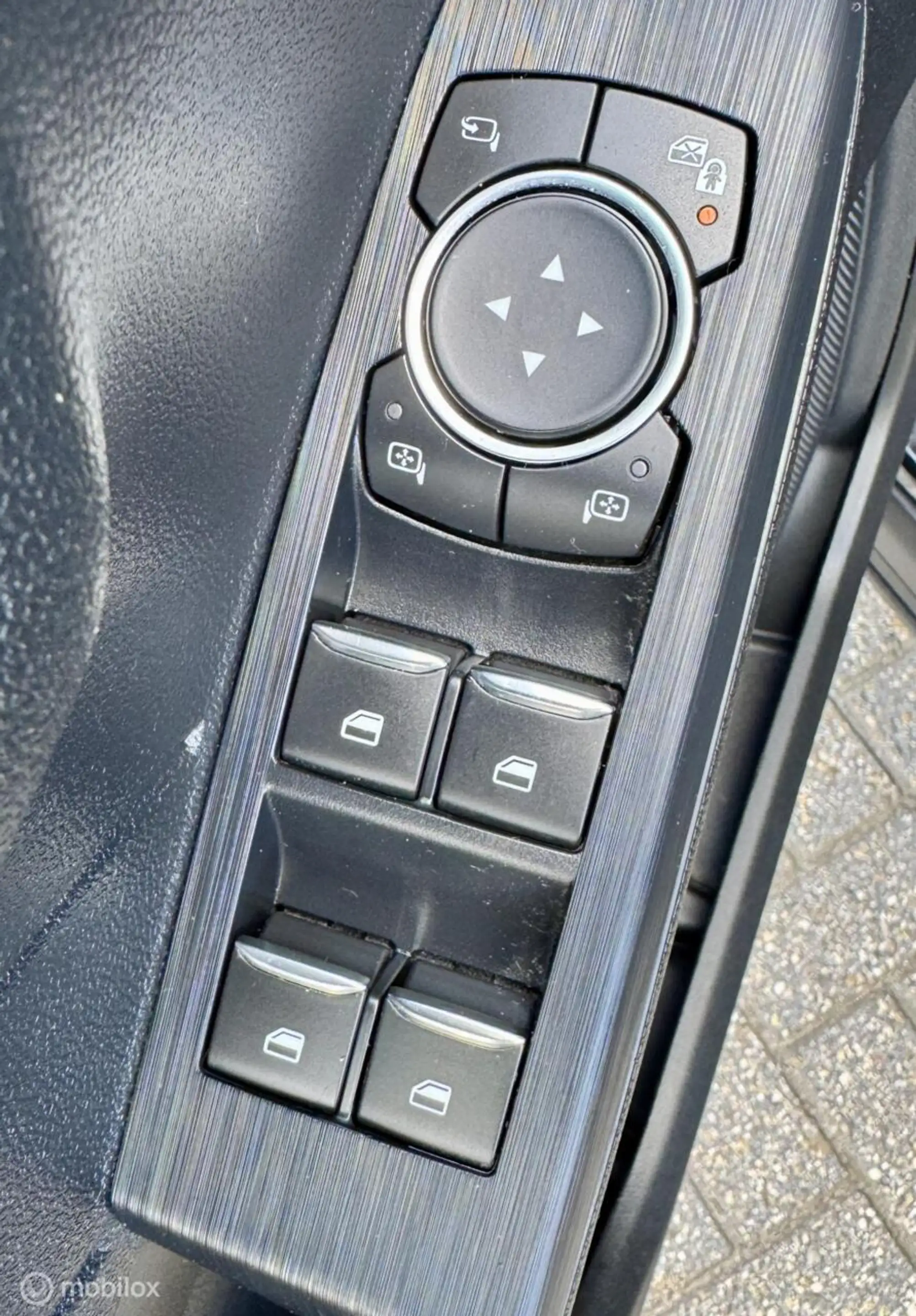 Ford Kuga 2.5 PHEV Titanium X — photo 42