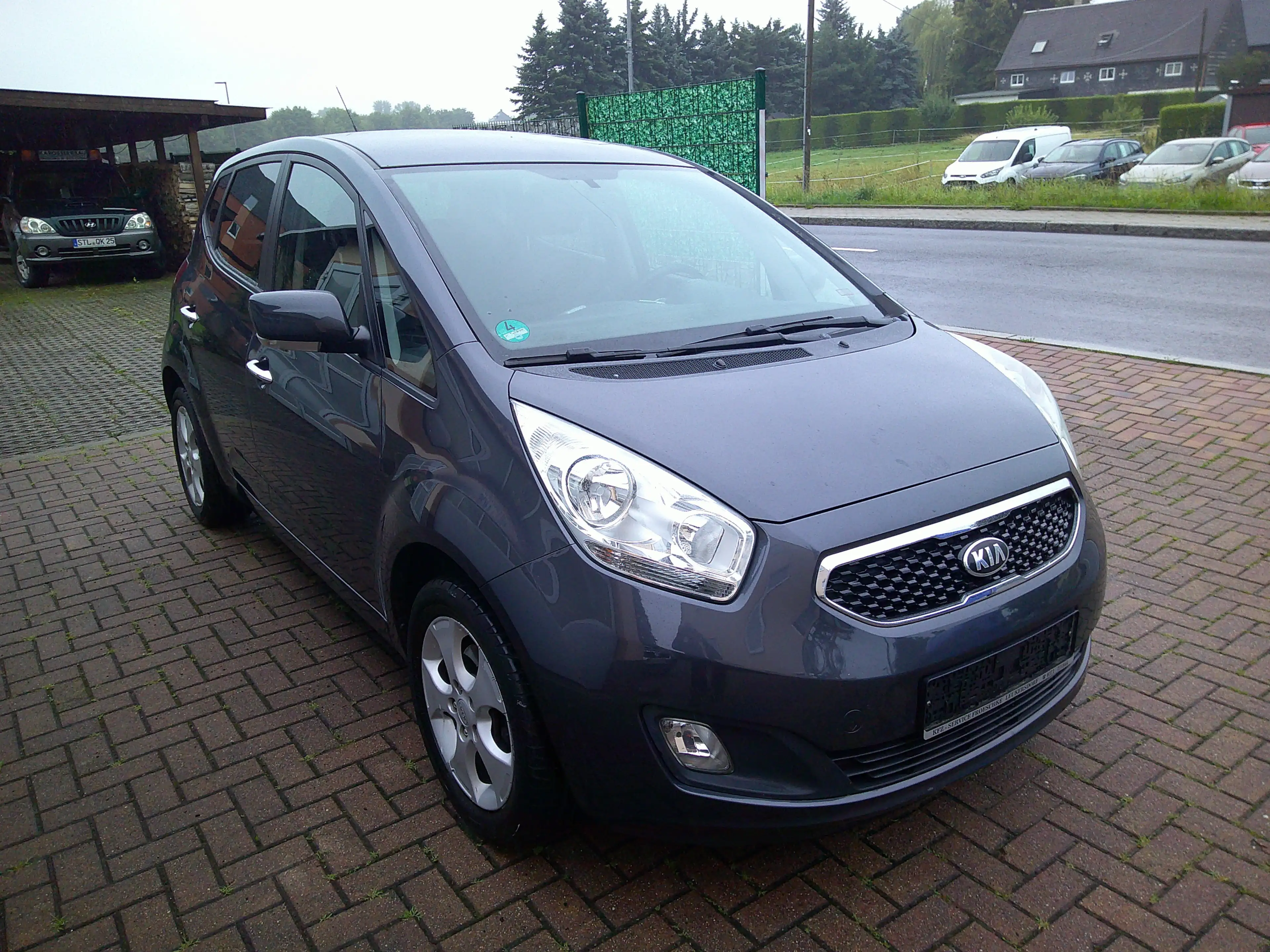 Kia Venga FIFA World Cup Edition   TÜV Neu  Sitzheizung — photo 3