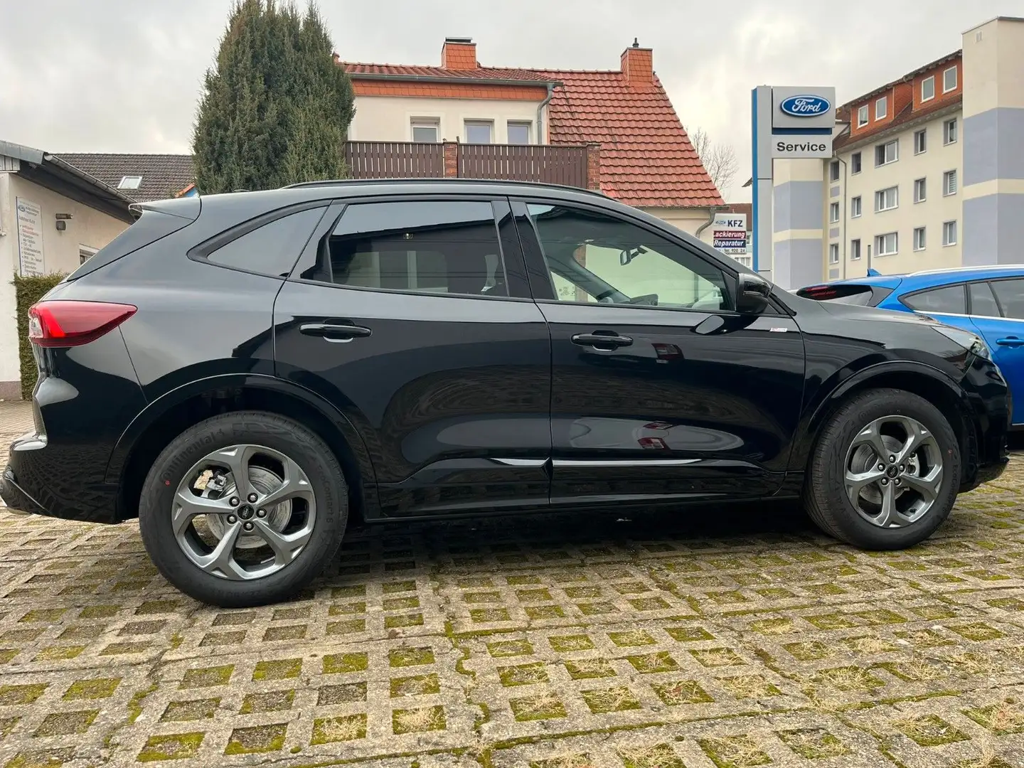 Ford Kuga ST-Line,186PS,5JGaran,DSG,WP,Navi,Kamera Schwarz - 2