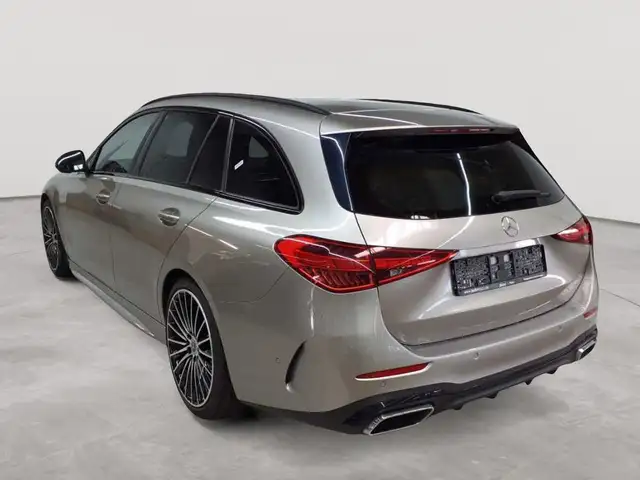 Mercedes-Benz C-Class view 5