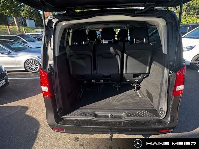Mercedes-Benz V 220