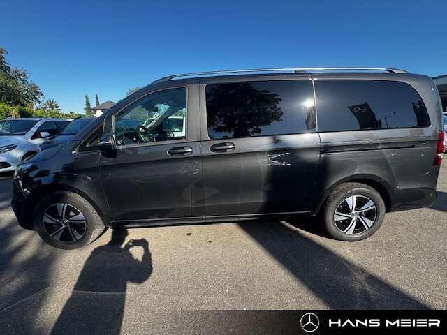 Mercedes-Benz V 220