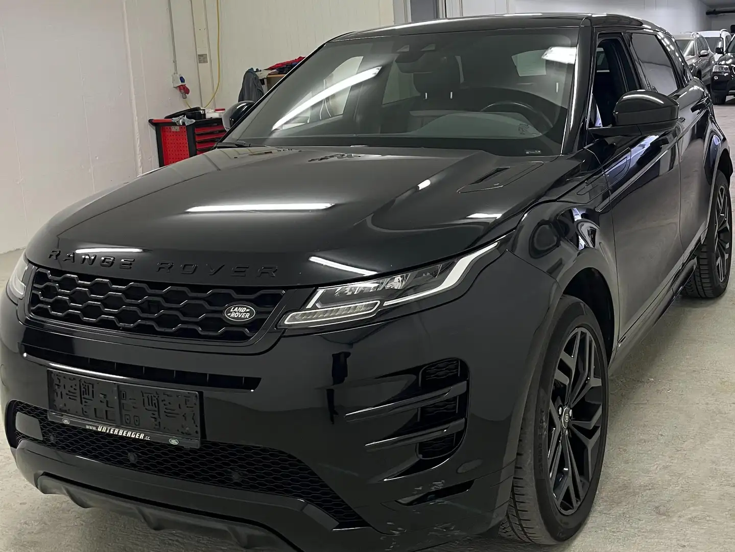 Land Rover Range Rover Evoque R-Dynamic S Schwarz - 1