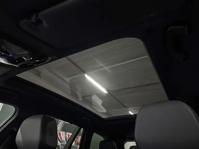 BMW i5 view 10