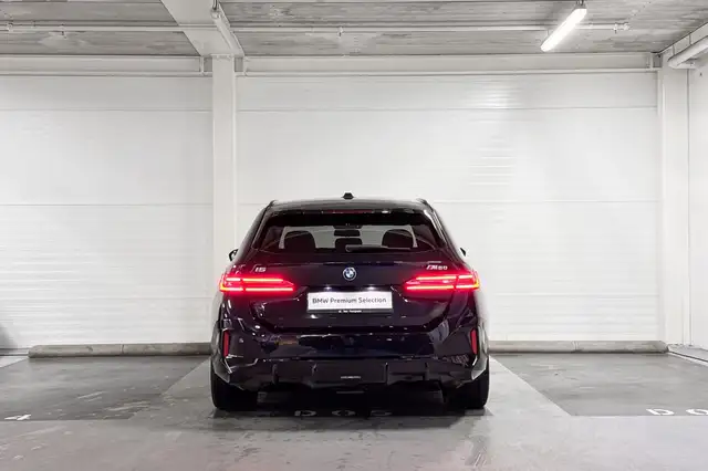 BMW i5 view 7