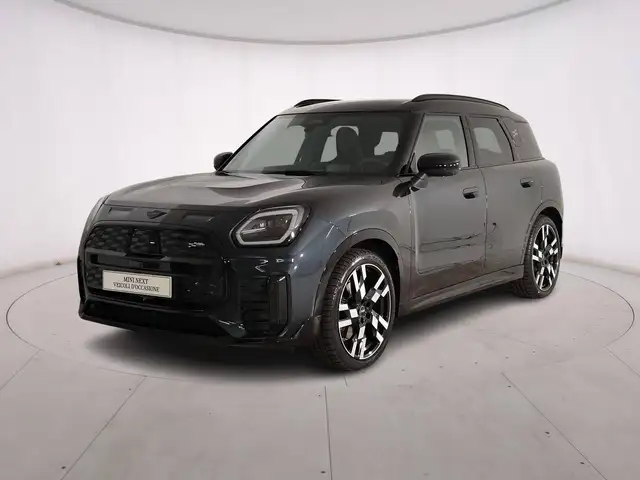 MINI Countryman E E "Pacchetto L" JCW