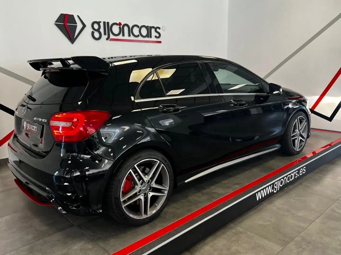 Mercedes-Benz A 45 AMG 4Matic 7G-DCT Negro - 2