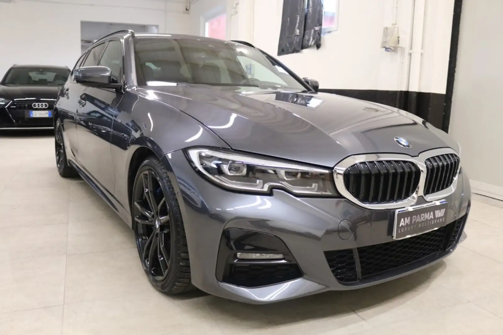 BMW 320 d 48V Touring Msport "" 18" / COCKPIT / KEYLESS-GO Grau - 1