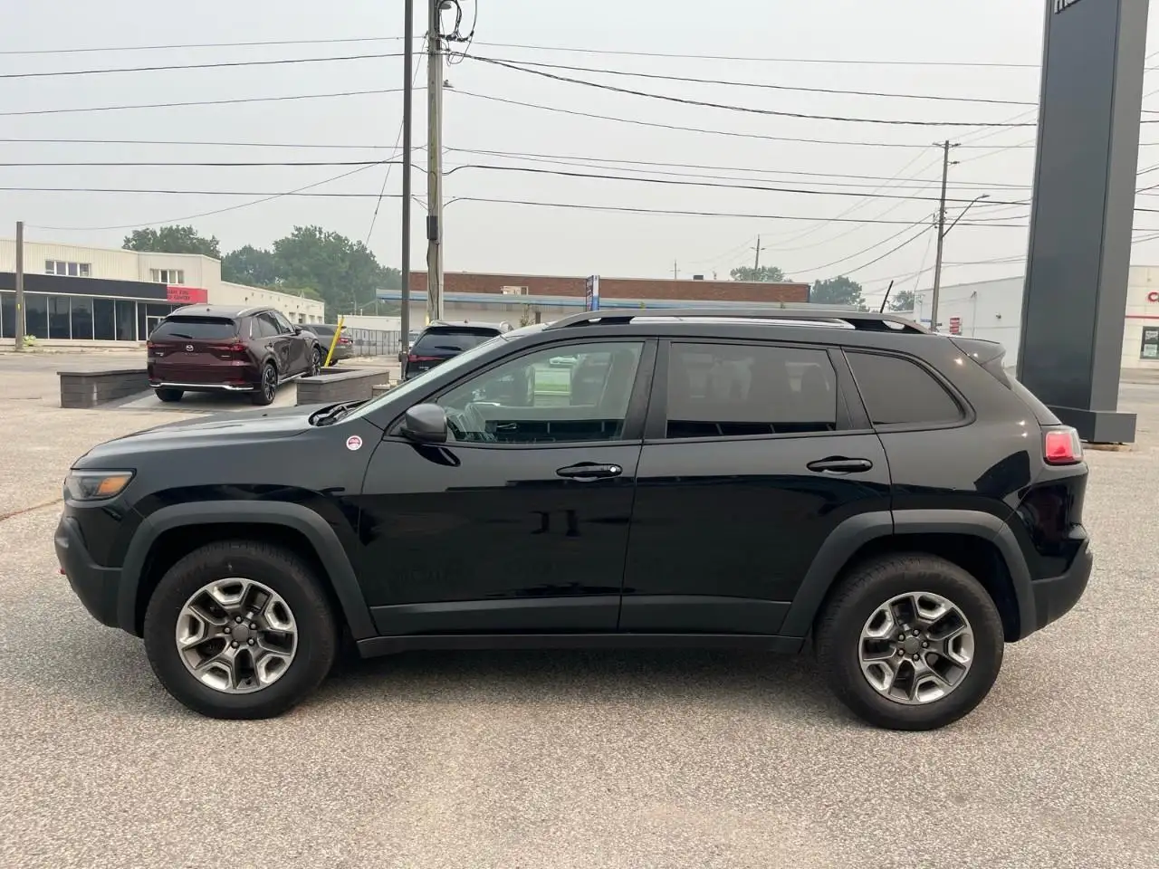 Jeep Cherokee photo Jeep Cherokee