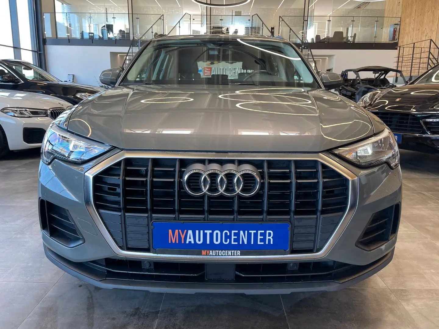 Audi Q3 35 TDI *LED*LIVECOCKPIT*ACC*NAVI*SHZ*MFL* Grey - 2