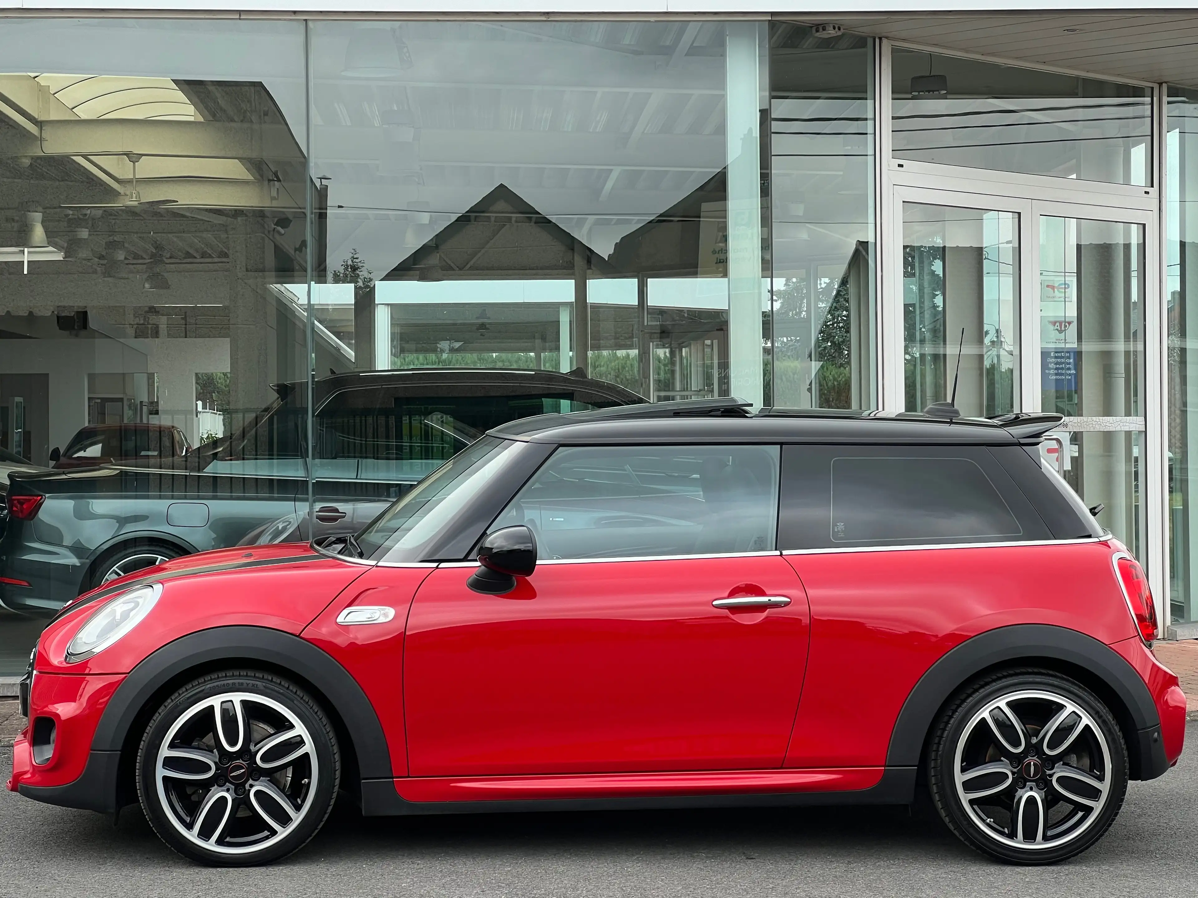 MINI Cooper S 2.0AS * John Cooper Works * Toit Pano * LED * Harmann Kardon * — photo 5