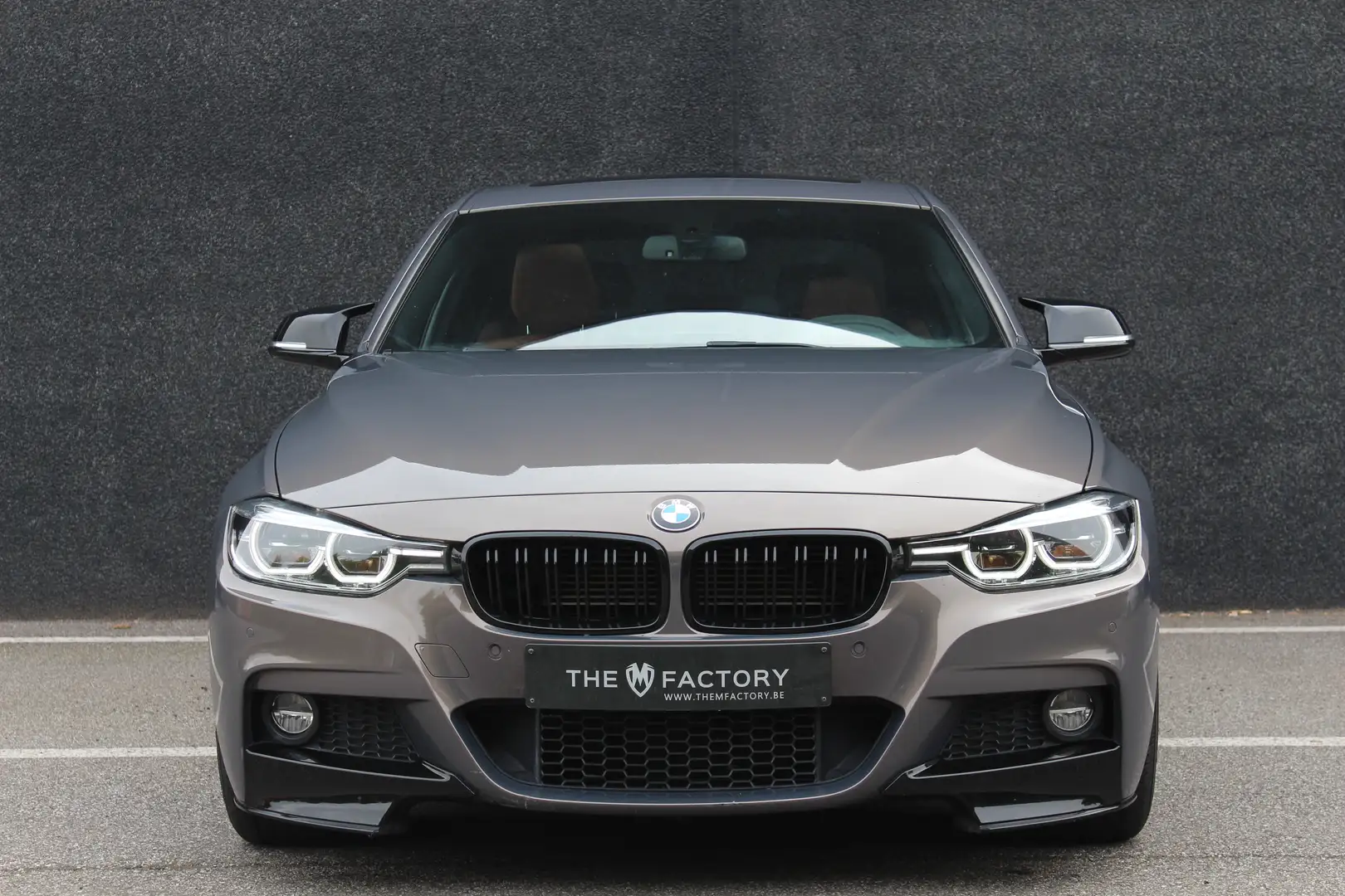 BMW 330 e - M Pack - Individual - Open Dak - Cam - Nav Pro Bronze - 2