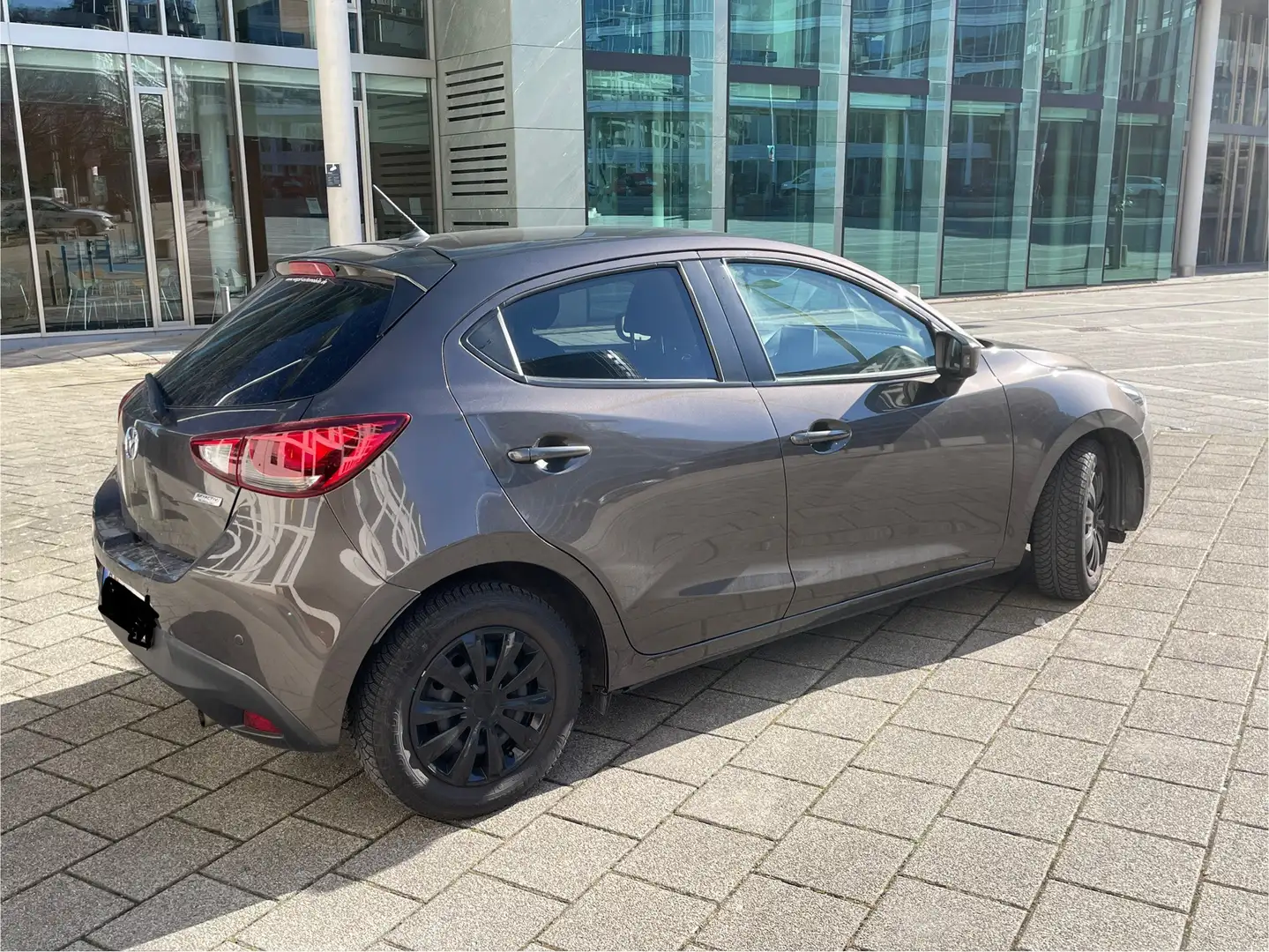 Mazda 2 SKYACTIV-G 90 Exclusive-Line - 2