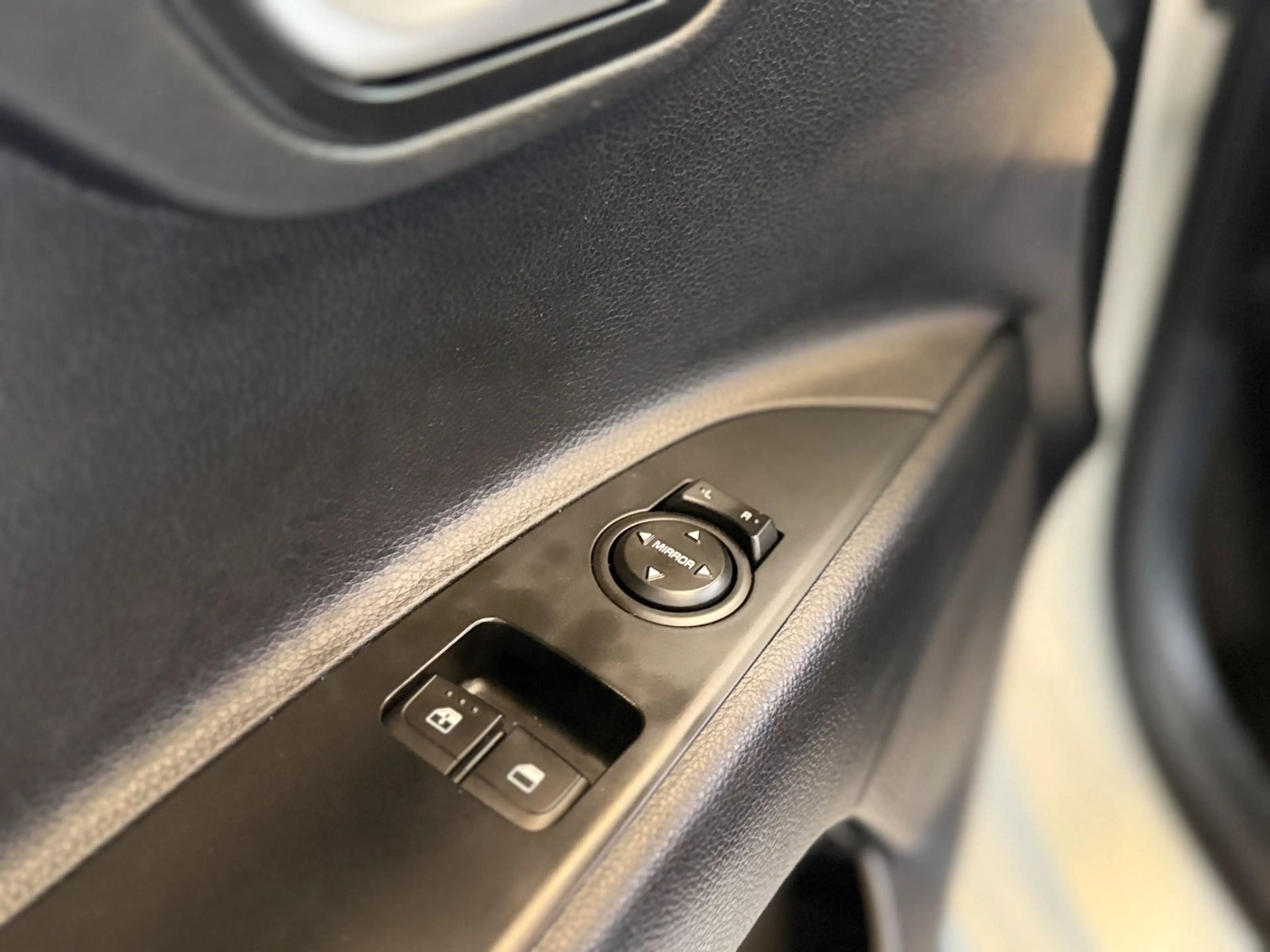 Kia Rio Edition 7 L-Heizung/Sitz-Heizung — photo 10