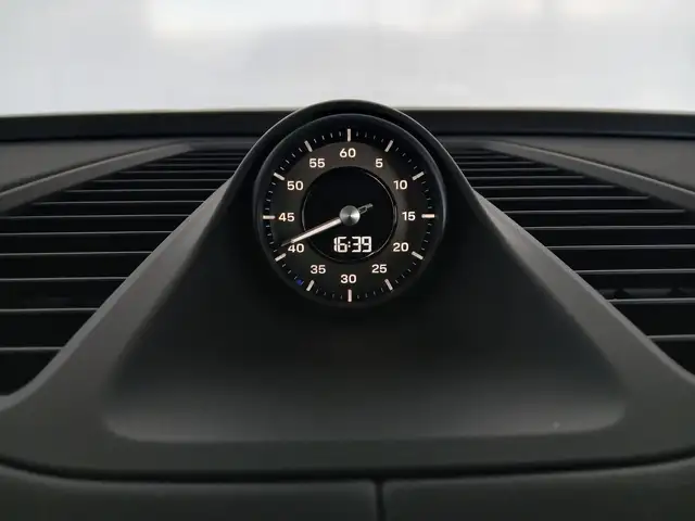 Porsche Macan Turbo Ansicht 20