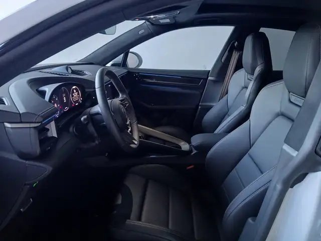 Porsche Macan Turbo Ansicht 14