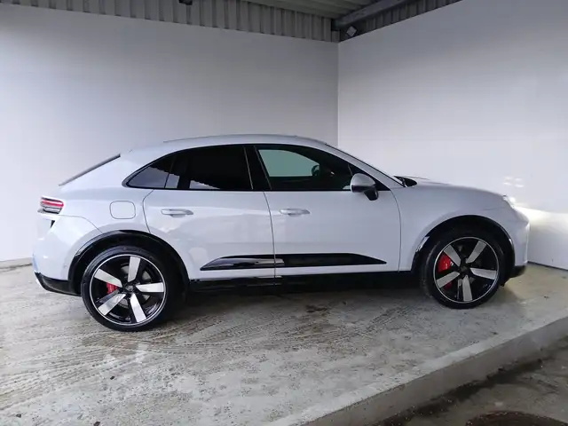Porsche Macan Turbo Ansicht 5