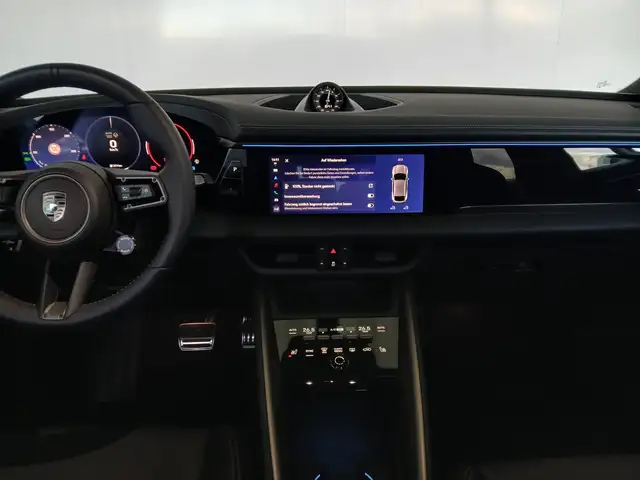 Porsche Macan Turbo Ansicht 13