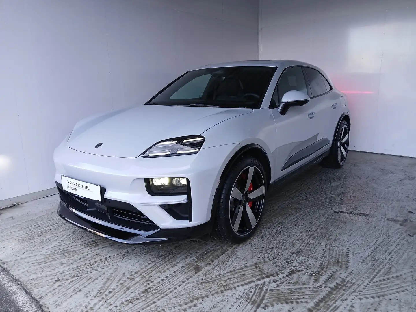 Porsche Macan Turbo Grau - 1