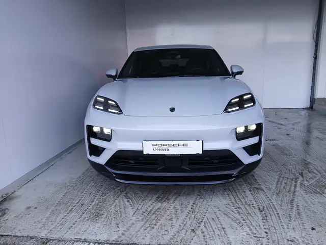 Porsche Macan Turbo Ansicht 2