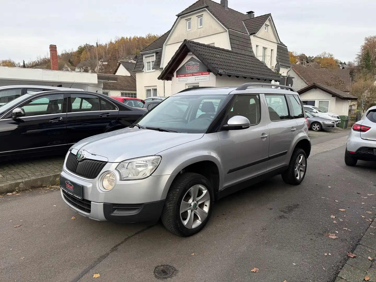Skoda Yeti 1.8 TSI Ambition 4x4*KLIMA*PDC*SHZ* Gris - 1