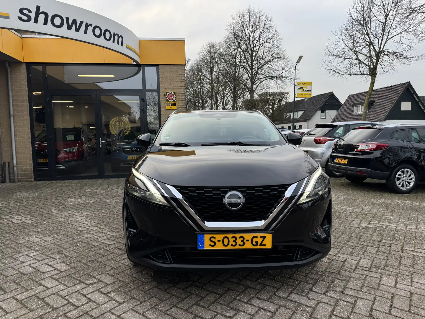 Nissan Qashqai 1.3 MHEV Xtronic N-Connecta Panodak 360Camera Carp Schwarz - 2