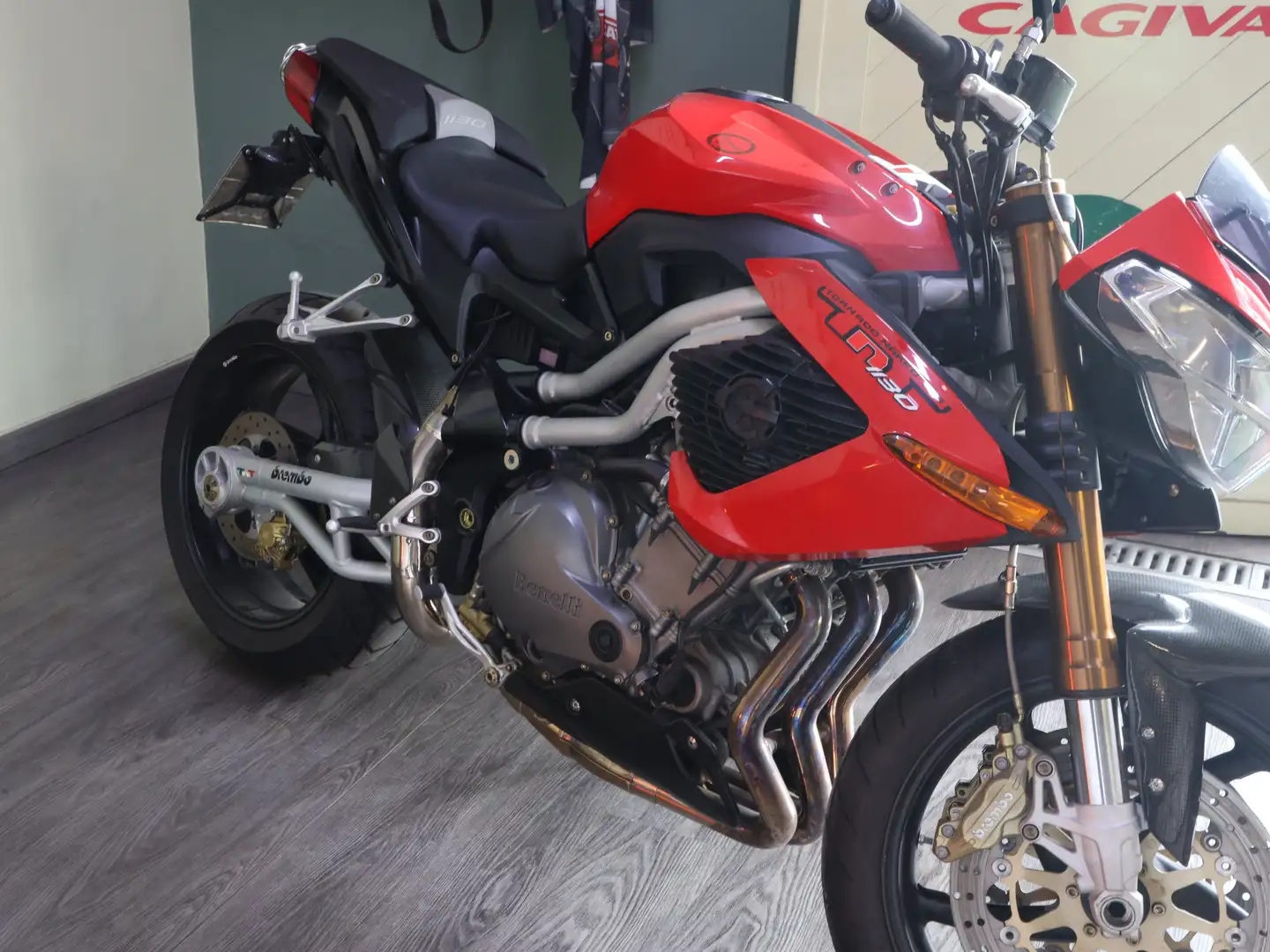 Benelli TNT 1130 Červená - 2