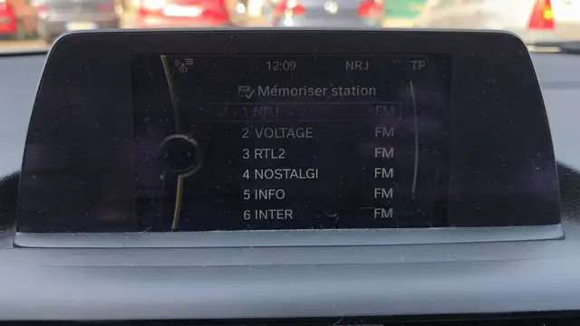 BMW 1 Series view 24