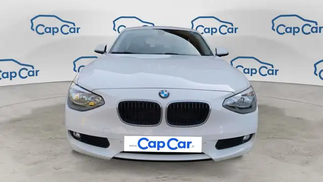 BMW 1 Series view 5