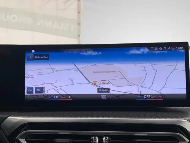BMW 3 Series view 12