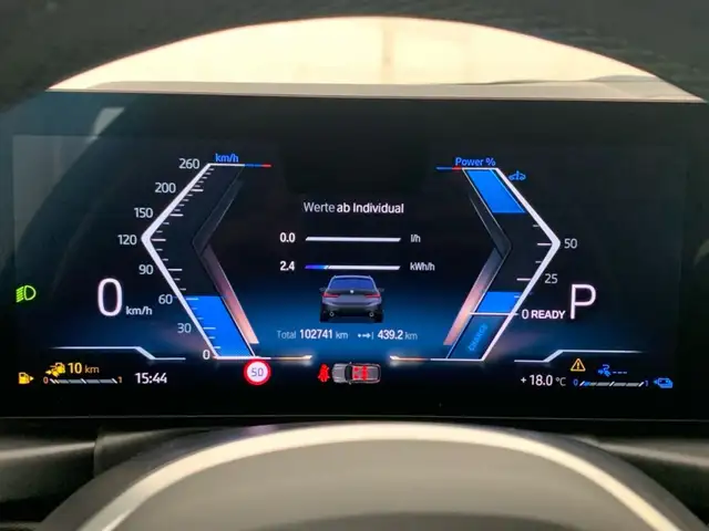 BMW 3 Series view 7