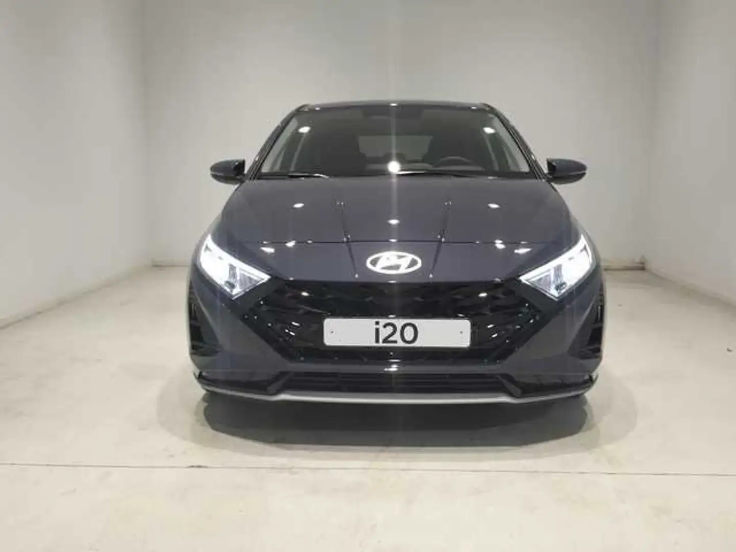 Hyundai i20 1.0 TGDI Klass 48V 100 Gris - 2