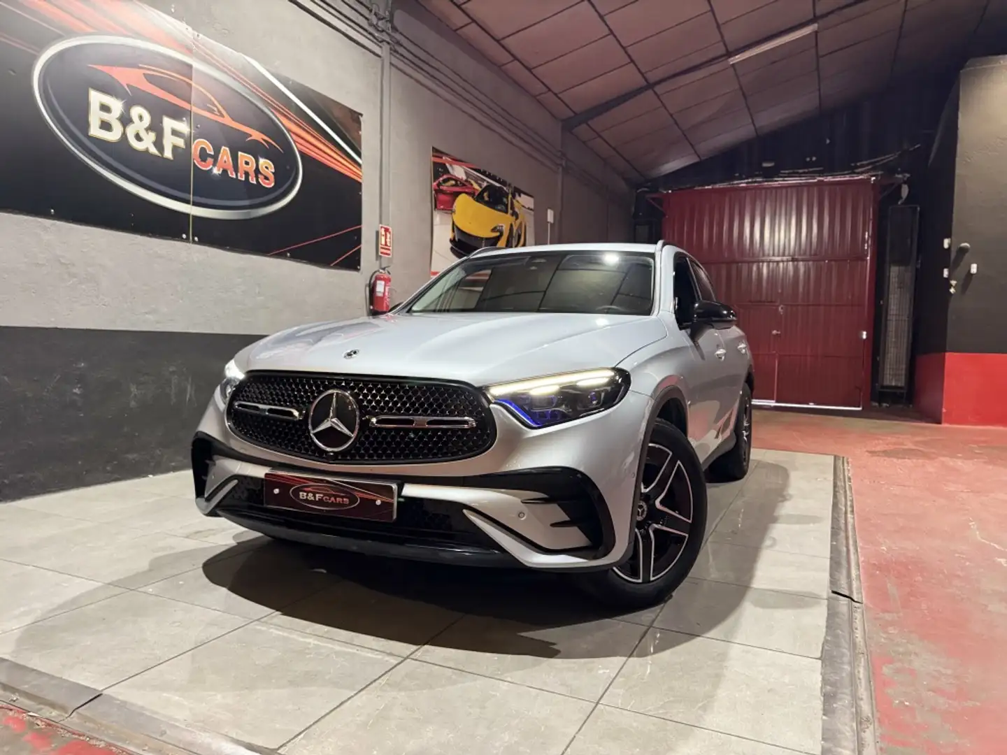 Mercedes-Benz GLC 220 220d 4Matic 9G-Tronic Silber - 2
