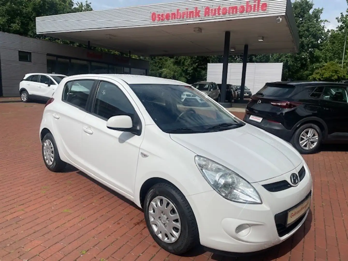Hyundai i20 Weiß - 1