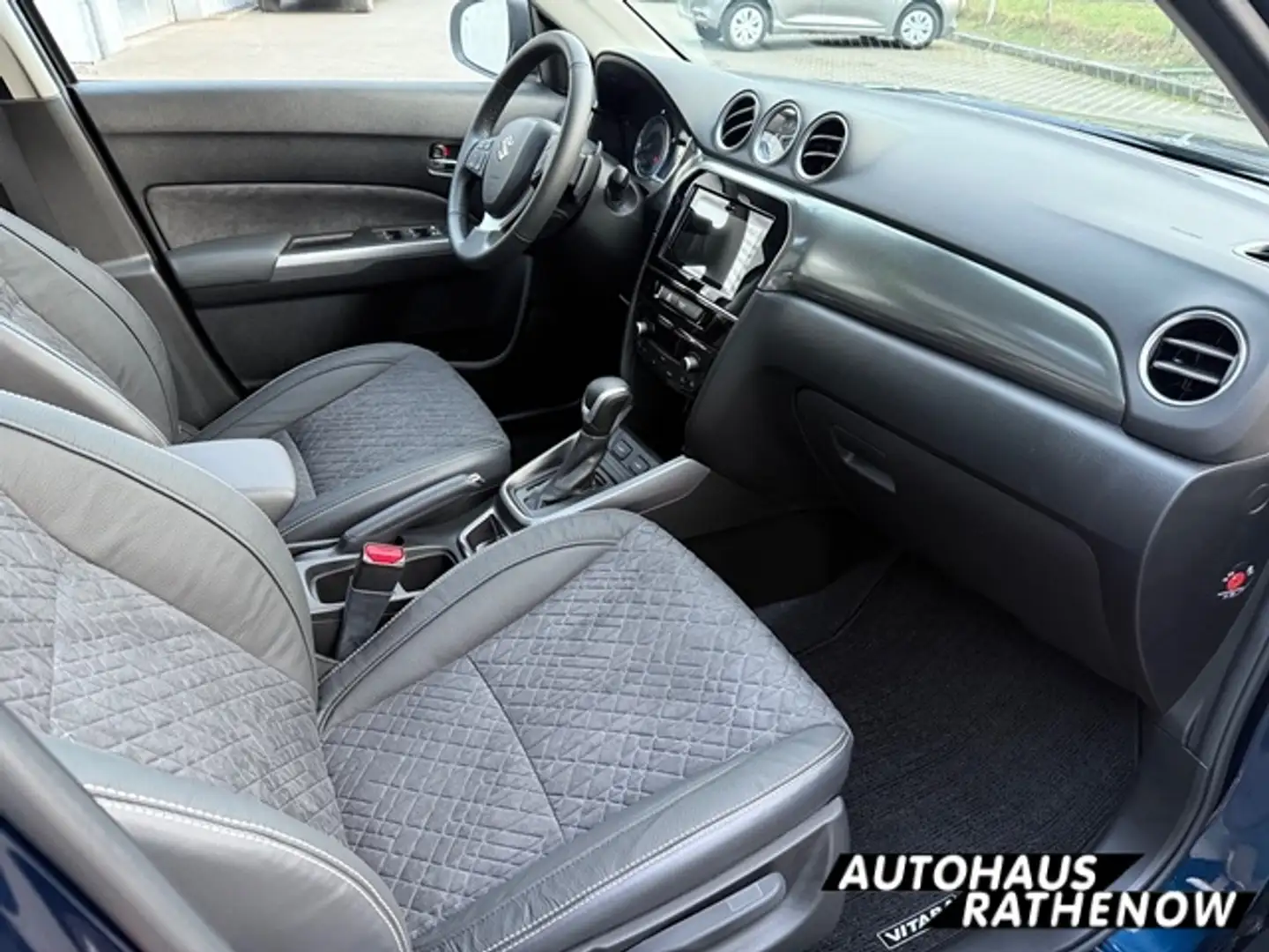 Suzuki Vitara Comfort+''Shinkai'' 1.5 Automatik Navi Soundsystem Blau - 2