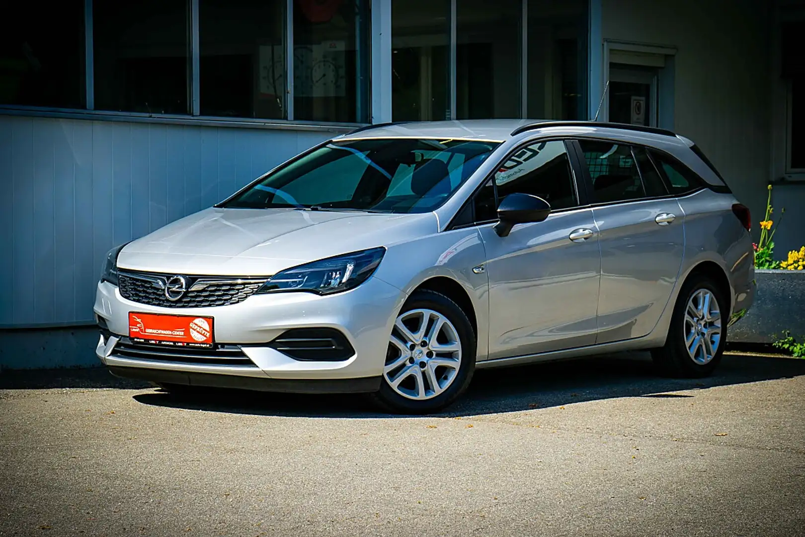 Opel Astra ST 1,5 CDTI Edition *NAVI*TEMPOMAT* Silber - 2