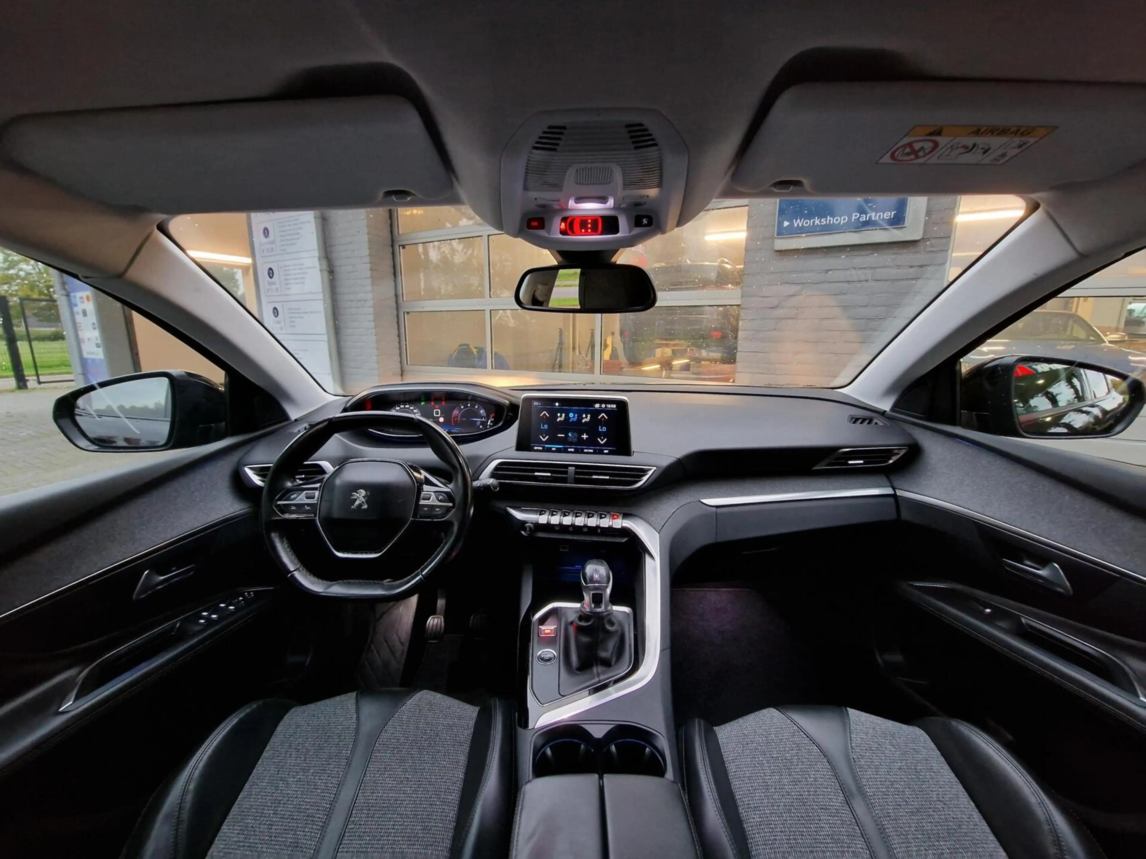 Peugeot 3008 1.2 PureTech Allure|Clima|Trekhaak|Carplay|360 cam — photo 3
