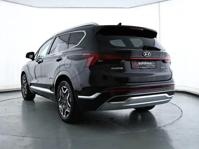 Hyundai Santa FE view 4
