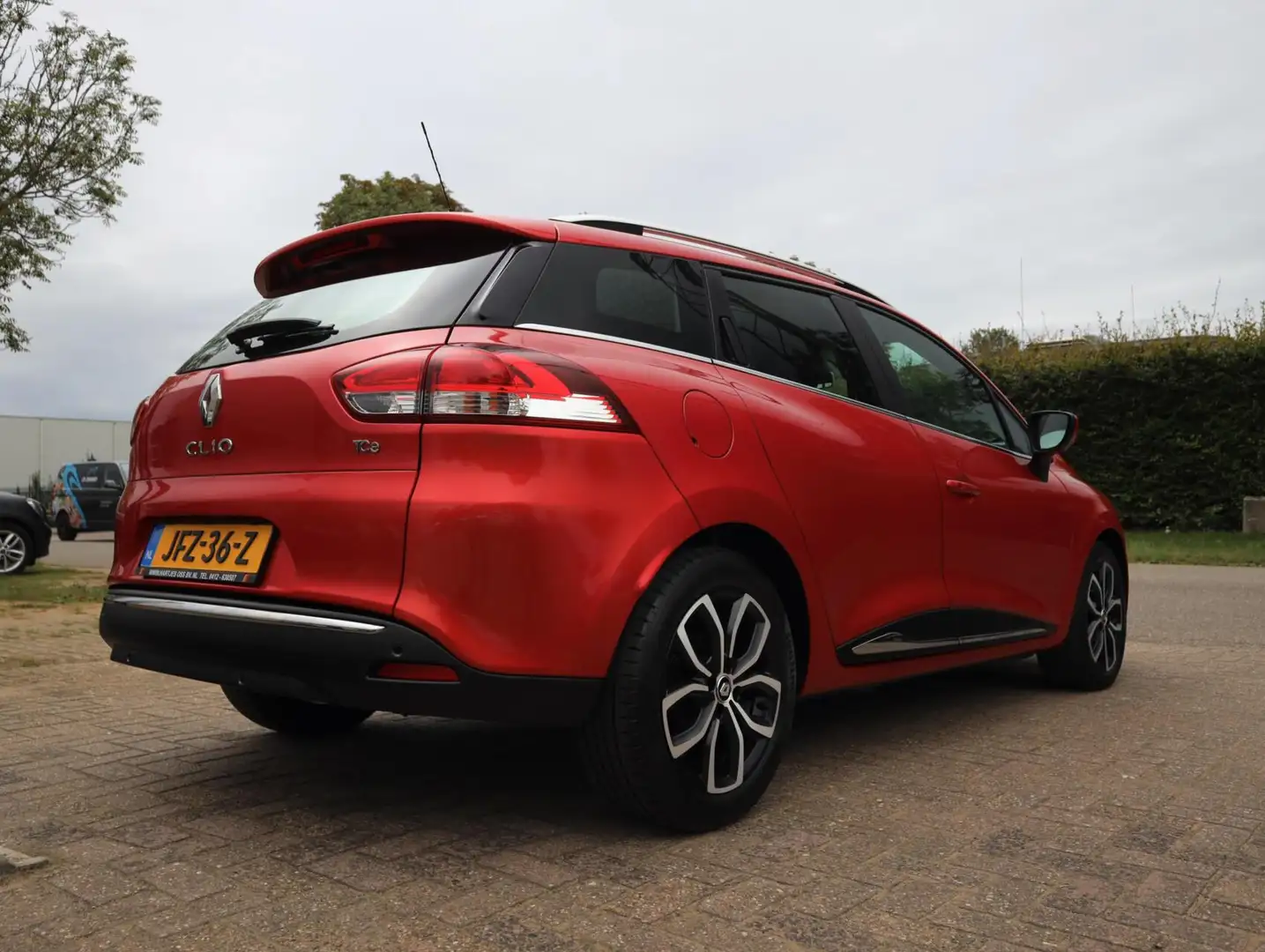 Renault Clio Estate 0.9 TCe Intens (Vol-Opties!) 1e eigenaar Rouge - 2