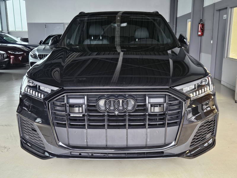 Audi Q7 50 TDI quattro S line 7-Sitzer+MEGA-Ausstatt. — photo 2